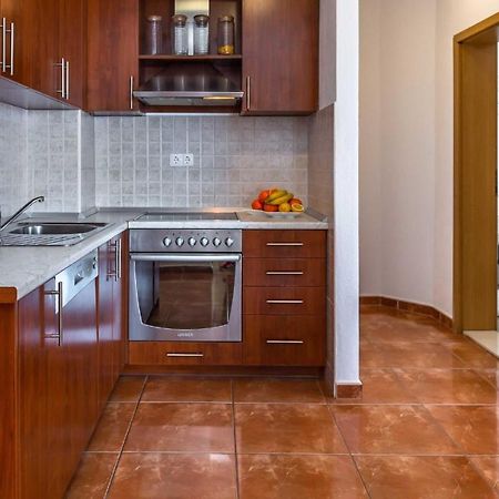 מאקרסקה Apartments Lana מראה חיצוני תמונה