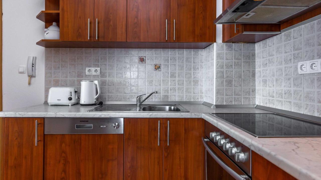 מאקרסקה Apartments Lana מראה חיצוני תמונה