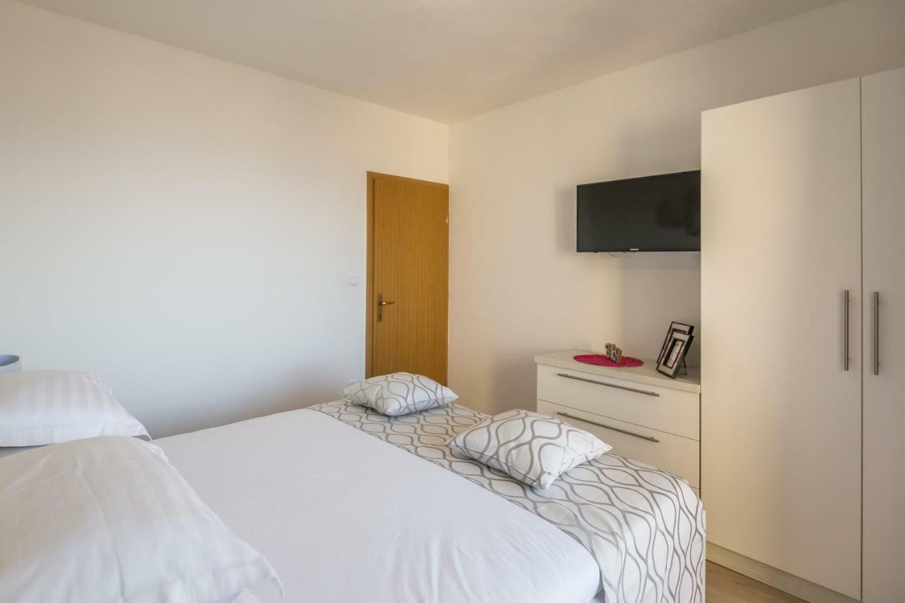 מאקרסקה Apartments Lana מראה חיצוני תמונה